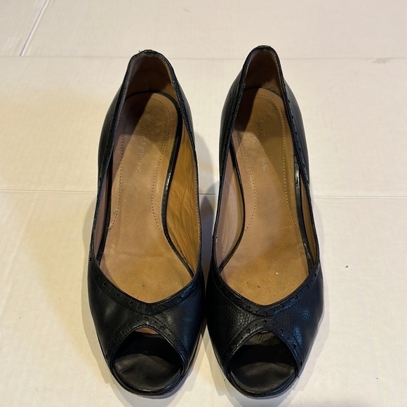 Banana Republic genuine leather open toe black heels made in Italy size 9 - Picture 1 of 9